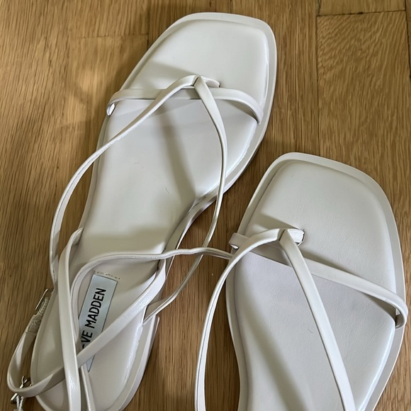 Steve Madden Agree Sandal Off White/Chalk Sz 9 - Picture 3 of 3